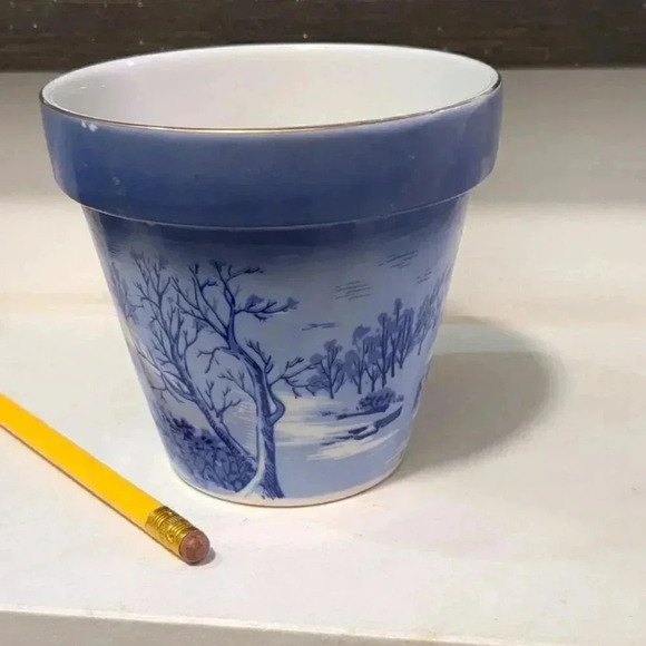 Currier and Ives Plant Pot - Picture 3 of 7